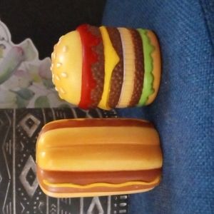 JSNY Hamburger Hotdog Hard Plastic Salt and Pepper Shakers Colorful Picnic